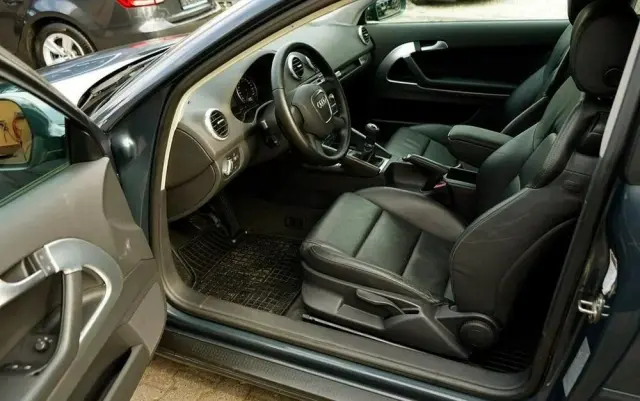 AUDI A3 3-drzwiowe 