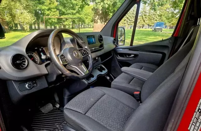 MERCEDES-BENZ Sprinter 
