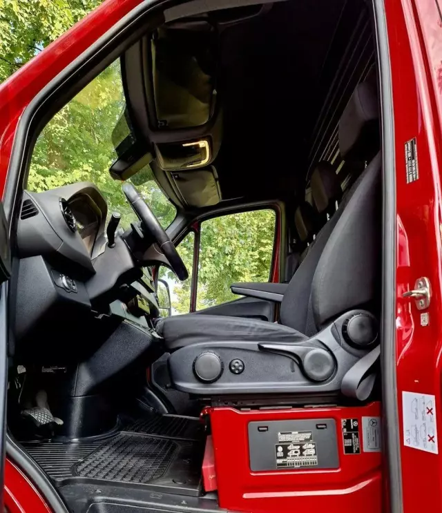 MERCEDES-BENZ Sprinter 