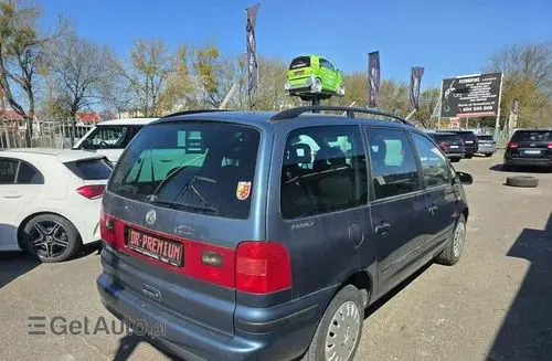 VOLKSWAGEN Sharan 