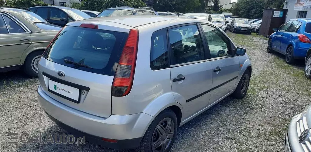 FORD Fiesta 1.25i 16V (75 KM)