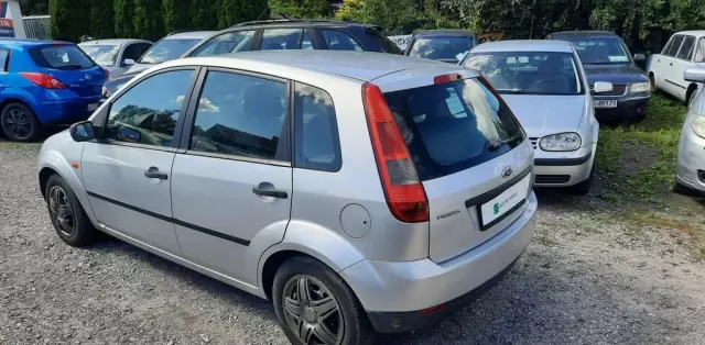 FORD Fiesta 1.25i 16V (75 KM)