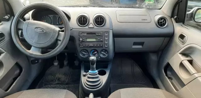 FORD Fiesta 1.25i 16V (75 KM)