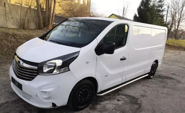 OPEL Vivaro 