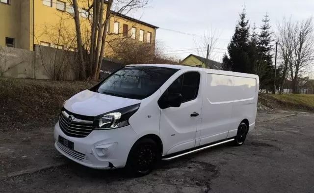 OPEL Vivaro 
