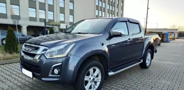ISUZU D-Max 