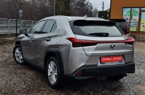 LEXUS UX 