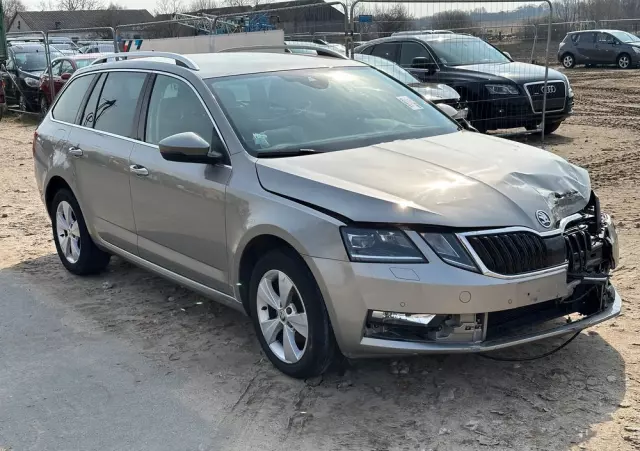 SKODA Octavia Combi 1.6 TDI Premium Edition