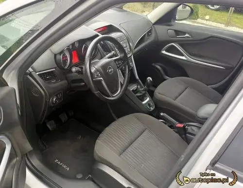 OPEL Zafira 