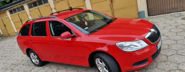 SKODA Octavia 
