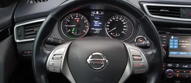 NISSAN Qashqai Acenta