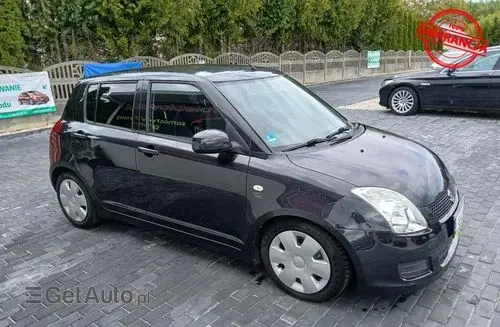 SUZUKI Swift 