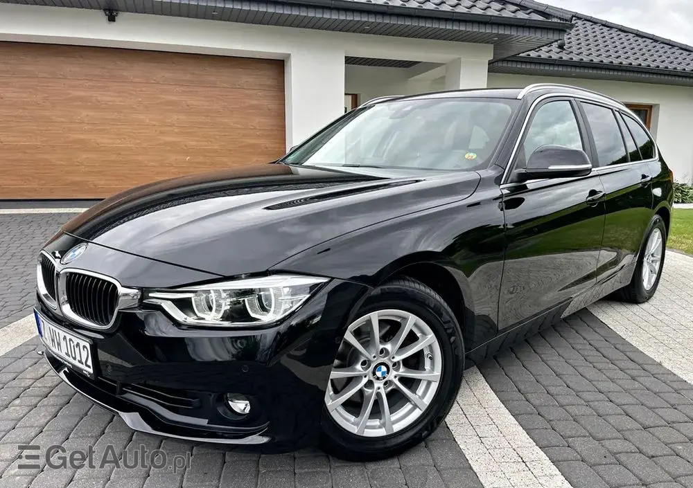 BMW Seria 3 318i Touring Advantage