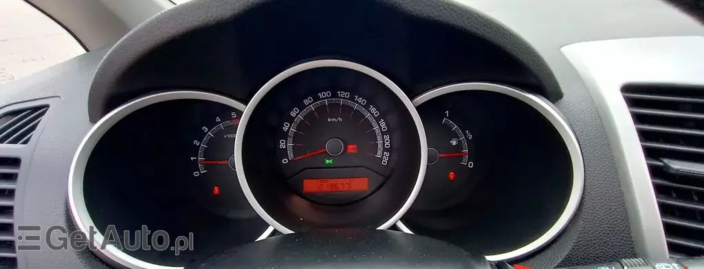 KIA Venga 1.4 CRDI 16V (90 KM)