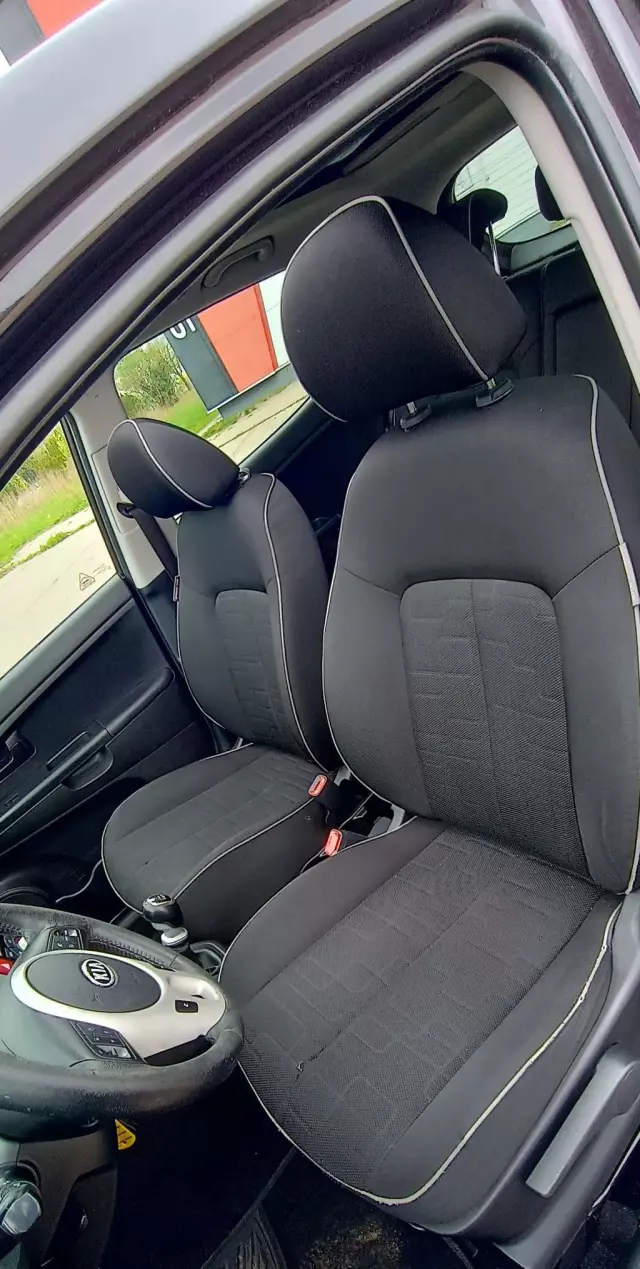 KIA Venga 1.4 CRDI 16V (90 KM)