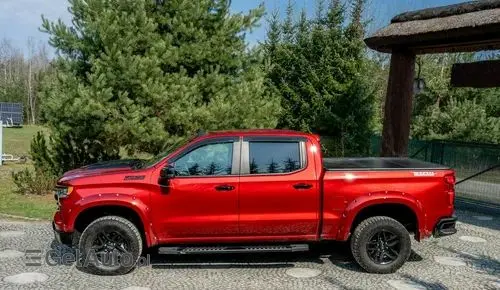 CHEVROLET Silverado 