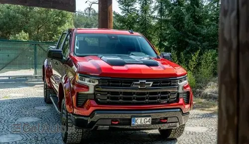 CHEVROLET Silverado 