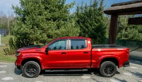 CHEVROLET Silverado 