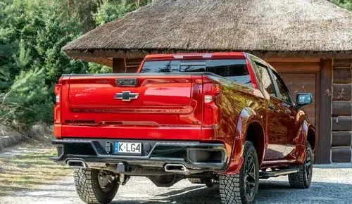 CHEVROLET Silverado 