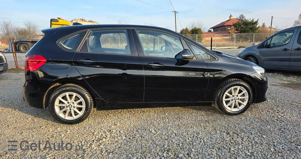 BMW Seria 2 218d Advantage