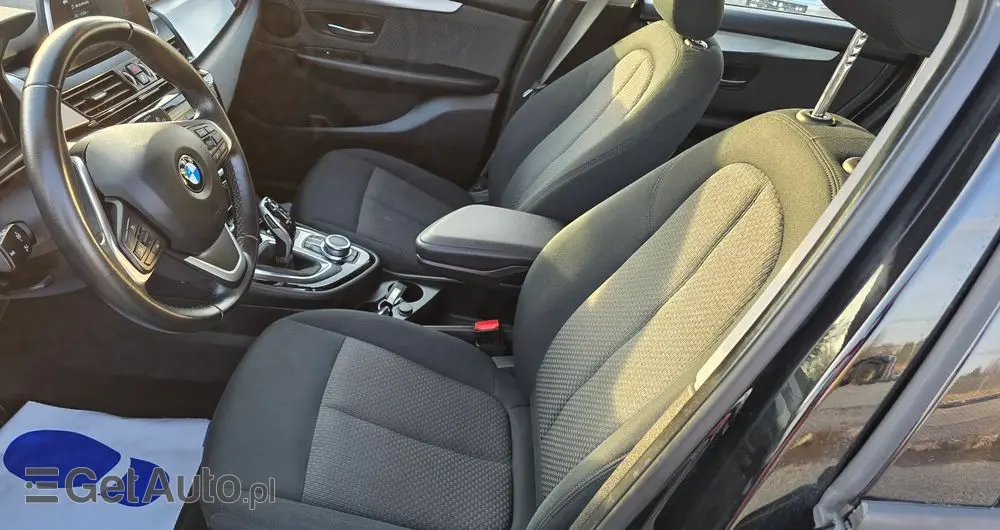 BMW Seria 2 218d Advantage