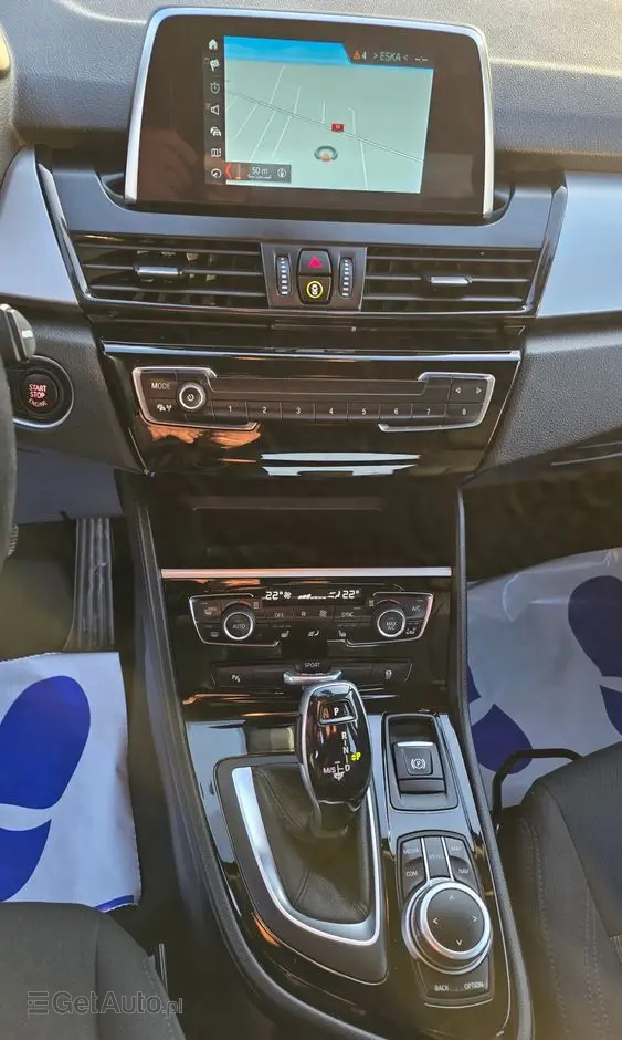 BMW Seria 2 218d Advantage