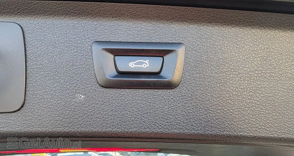 BMW Seria 2 218d Advantage