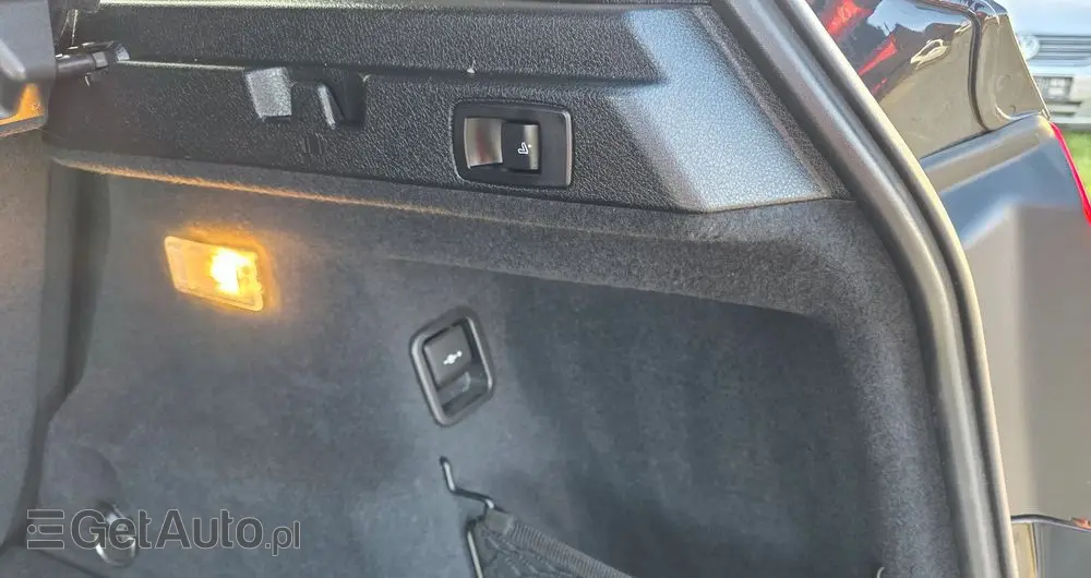 BMW Seria 2 218d Advantage