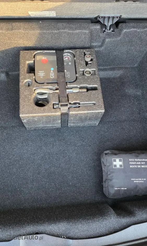 BMW Seria 2 218d Advantage