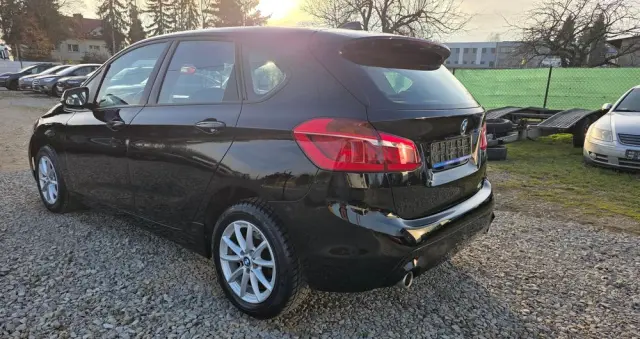 BMW Seria 2 218d Advantage