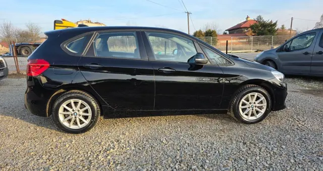 BMW Seria 2 218d Advantage