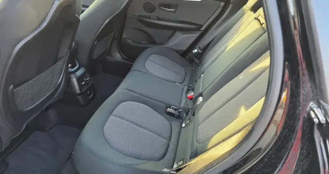 BMW Seria 2 218d Advantage