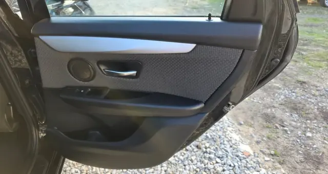 BMW Seria 2 218d Advantage