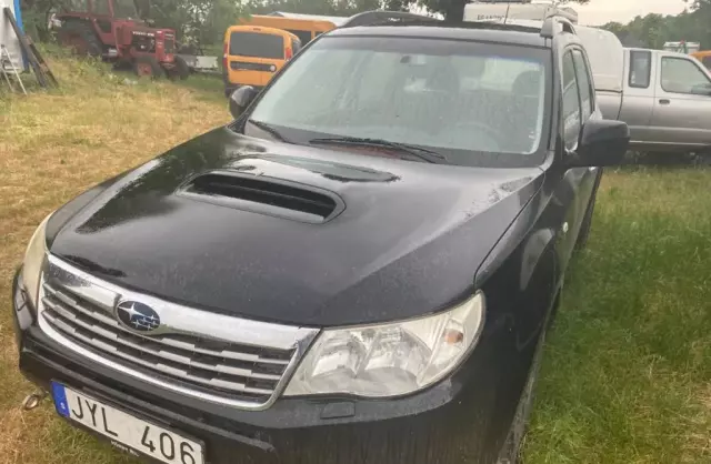 SUBARU Forester 