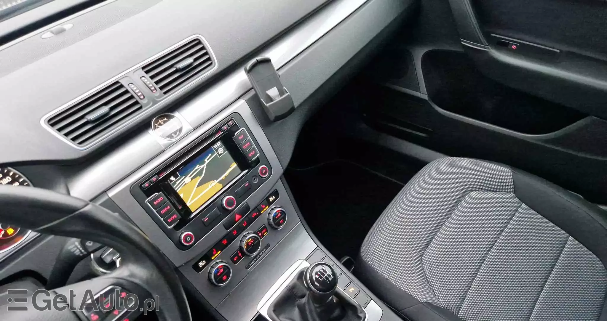 VOLKSWAGEN Passat Variant 2.0 Blue TDI SCR Comfortline