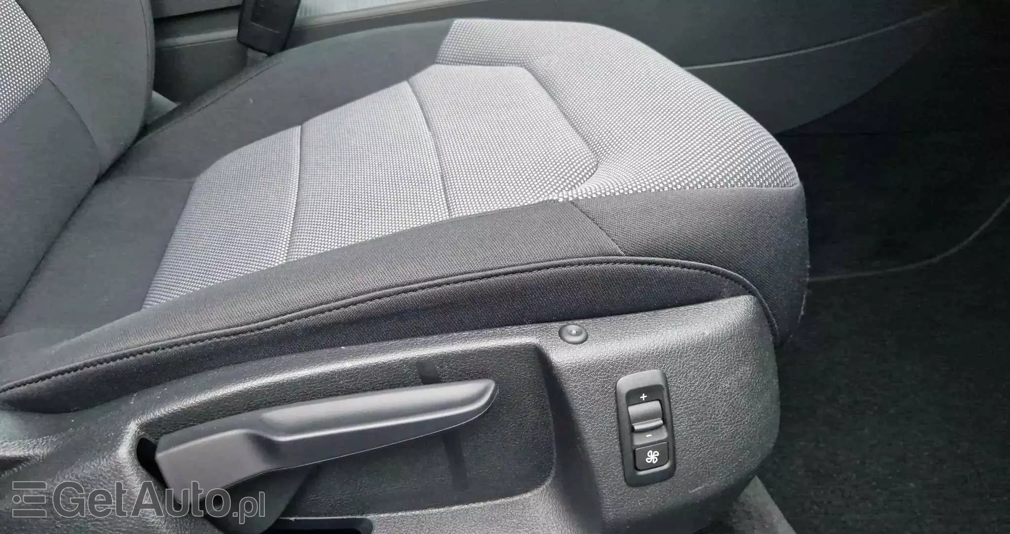 VOLKSWAGEN Passat Variant 2.0 Blue TDI SCR Comfortline