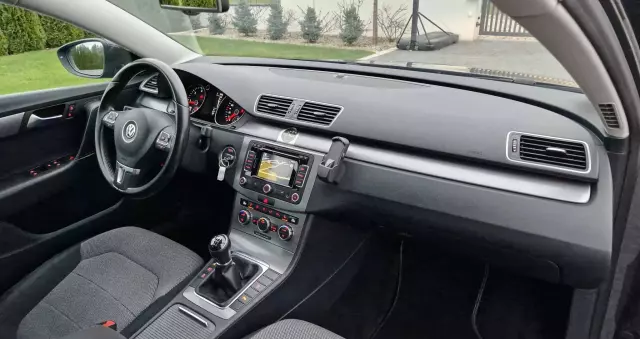 VOLKSWAGEN Passat Variant 2.0 Blue TDI SCR Comfortline