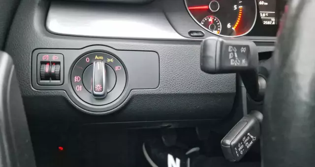 VOLKSWAGEN Passat Variant 2.0 Blue TDI SCR Comfortline