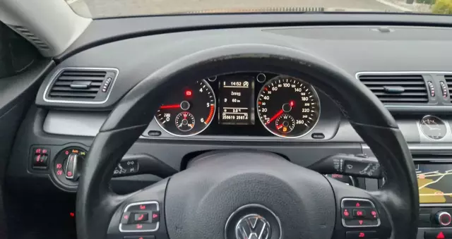 VOLKSWAGEN Passat Variant 2.0 Blue TDI SCR Comfortline