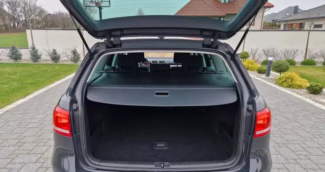 VOLKSWAGEN Passat Variant 2.0 Blue TDI SCR Comfortline