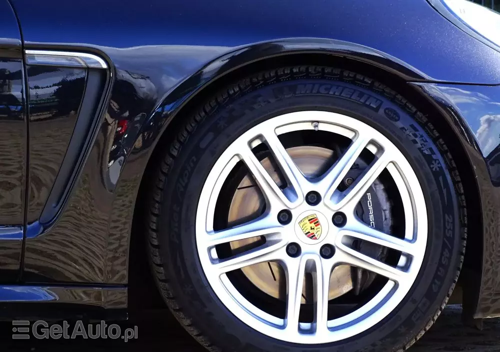 PORSCHE Panamera Diesel Edition