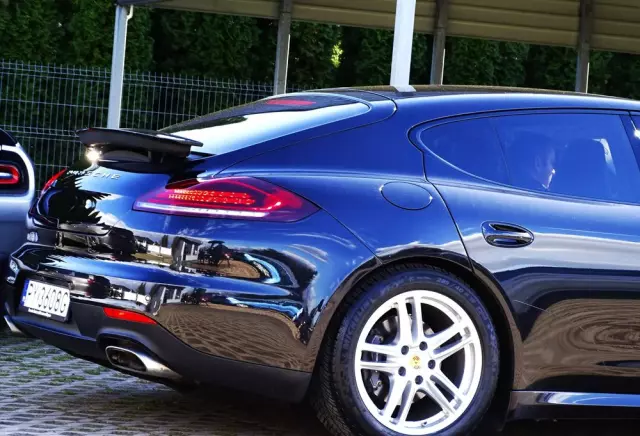 PORSCHE Panamera Diesel Edition