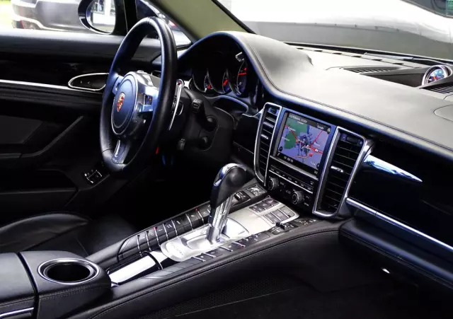 PORSCHE Panamera Diesel Edition