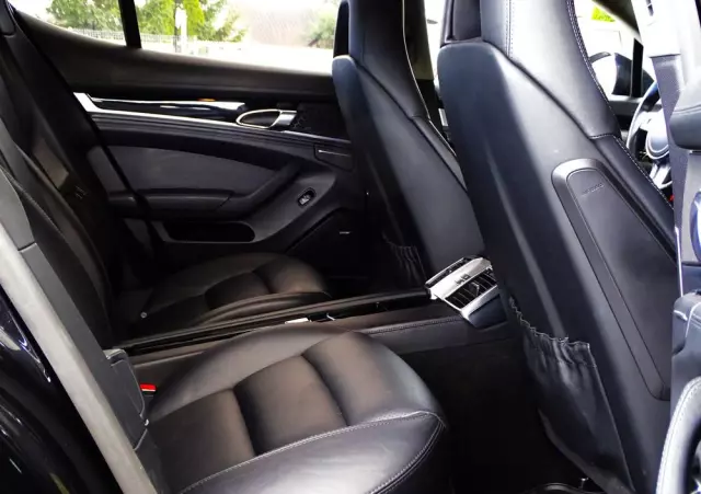 PORSCHE Panamera Diesel Edition