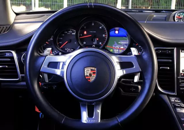 PORSCHE Panamera Diesel Edition