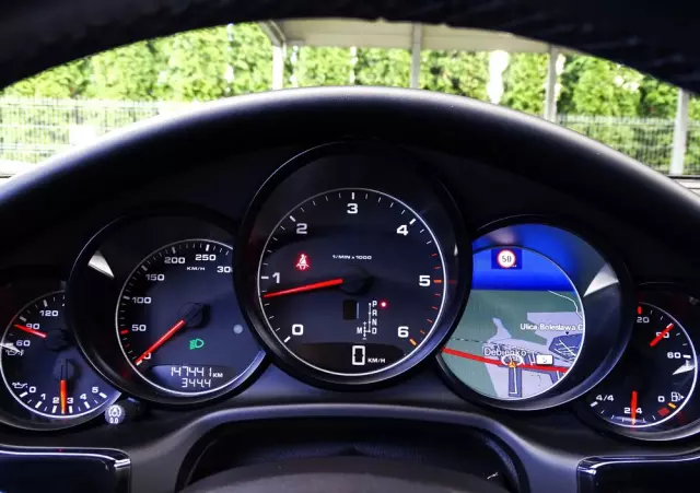 PORSCHE Panamera Diesel Edition