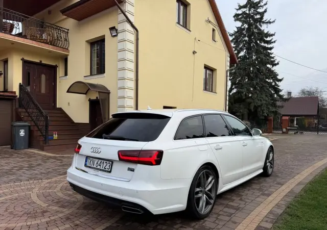 AUDI A6 Avant 2.0 TDI Ultra DPF S tronic