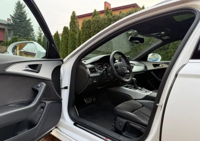 AUDI A6 Avant 2.0 TDI Ultra DPF S tronic