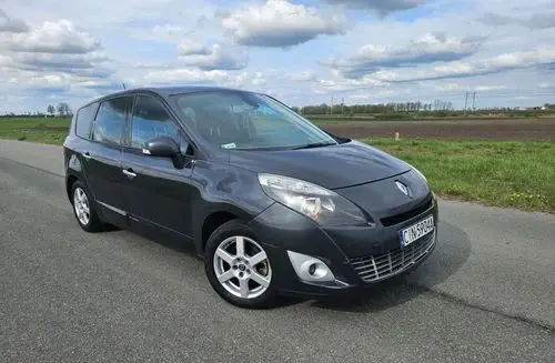 RENAULT Grand Scenic 