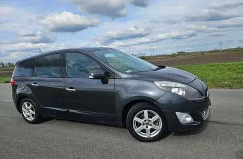 RENAULT Grand Scenic 